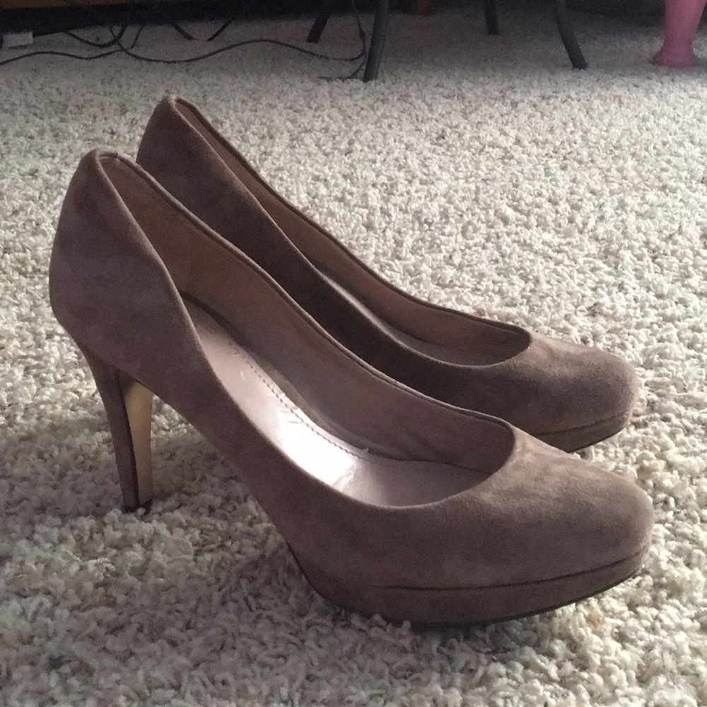 Vince camuto heels Size 7.5